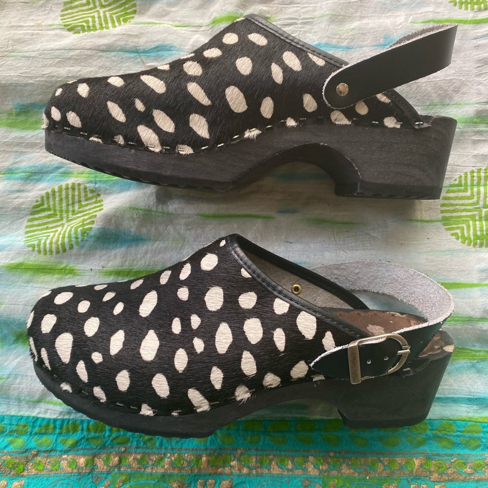 Hanna Andersson wooden clogs